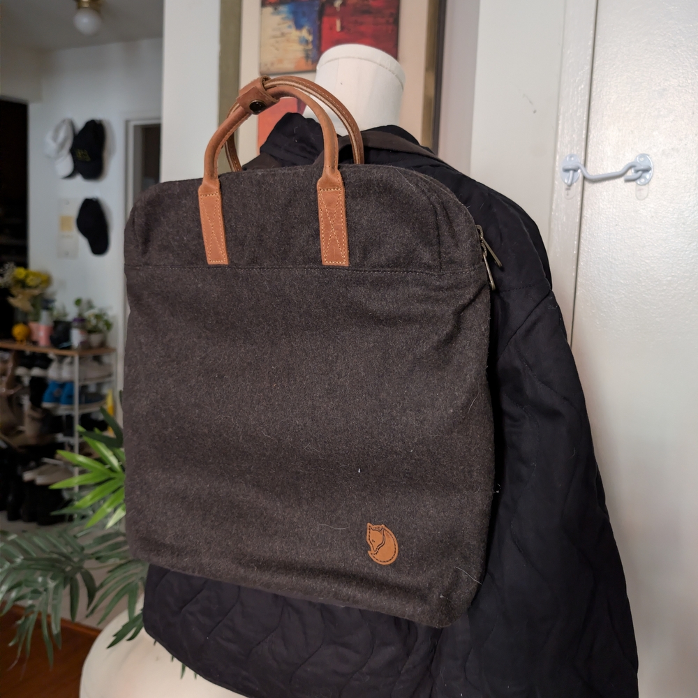 Fjallraven Dark Gray Backpack with Brown Handles